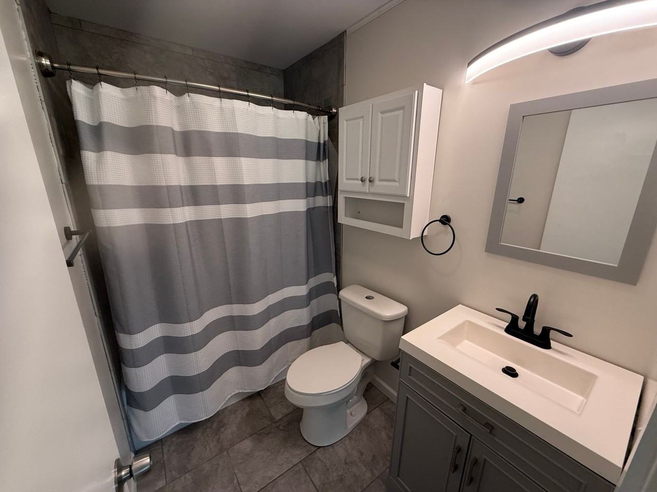 15 Lindsey Ter Nw - Photo 7 of 11