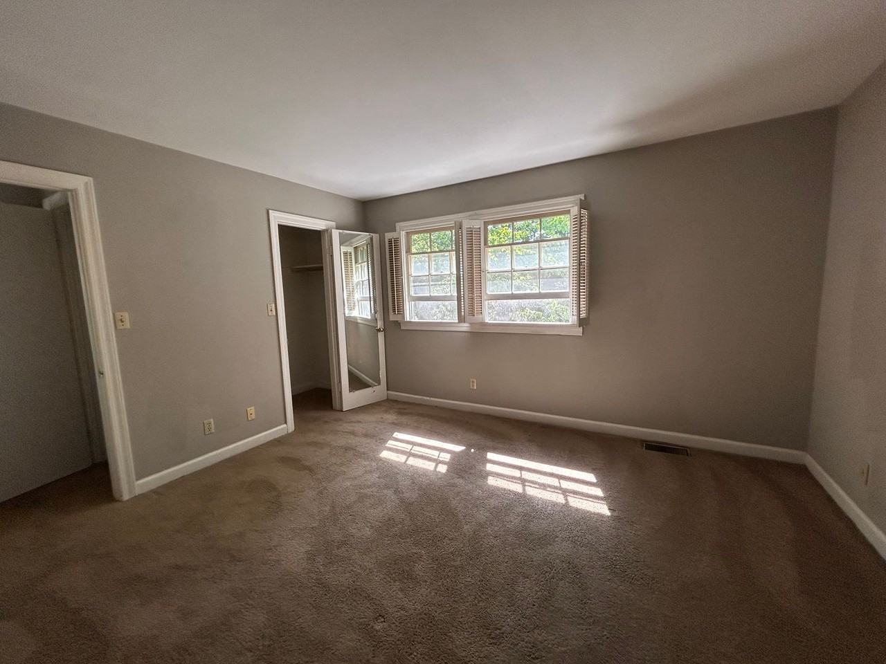 640 Rugby Row Apt A - Photo 6 of 12