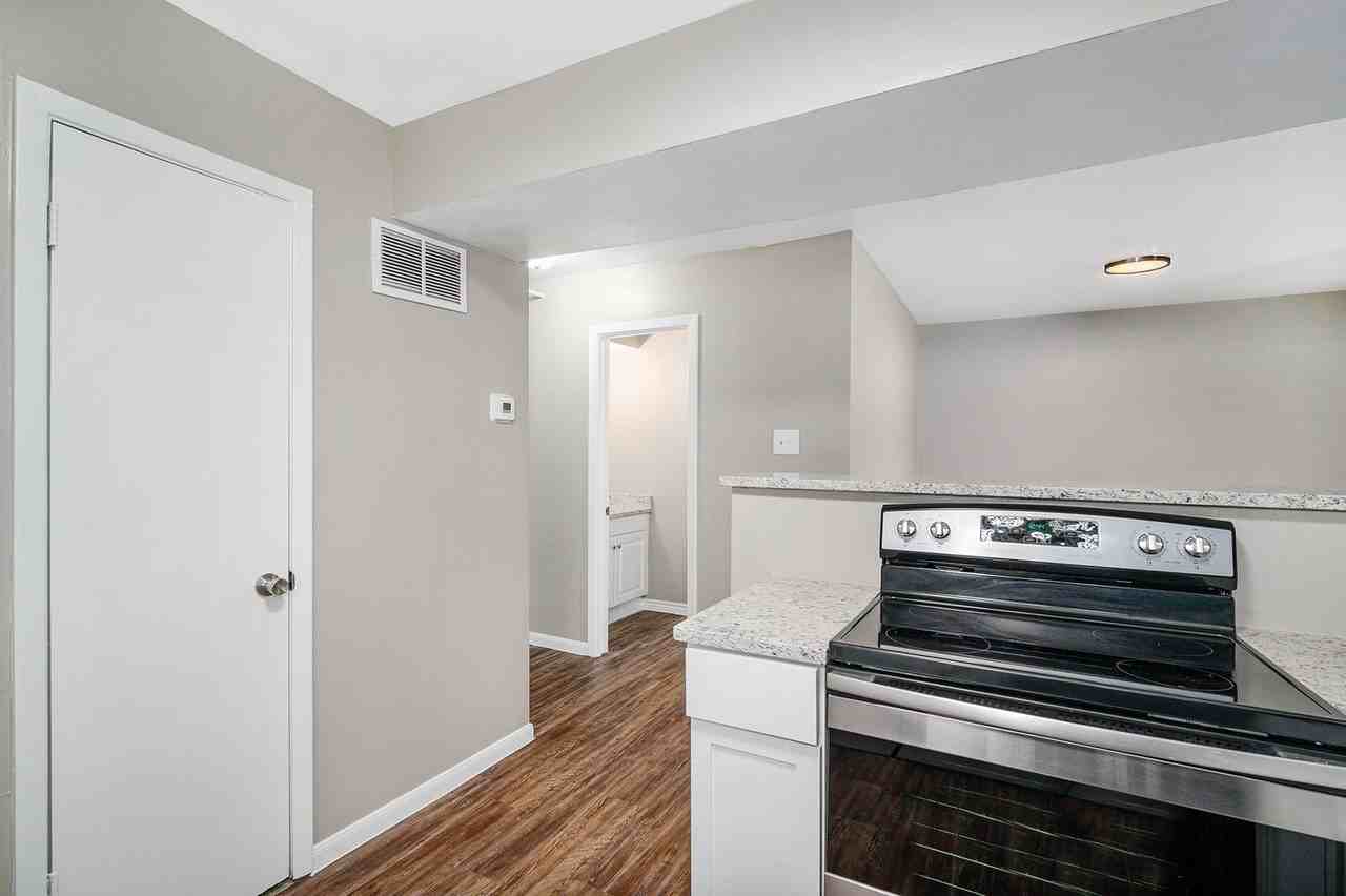 1303 S 2nd St #8 - Photo 3 of 12