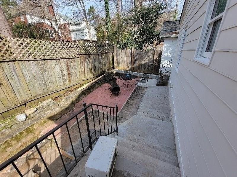 1896 Ridgewood Dr Ne - Photo 2 of 9