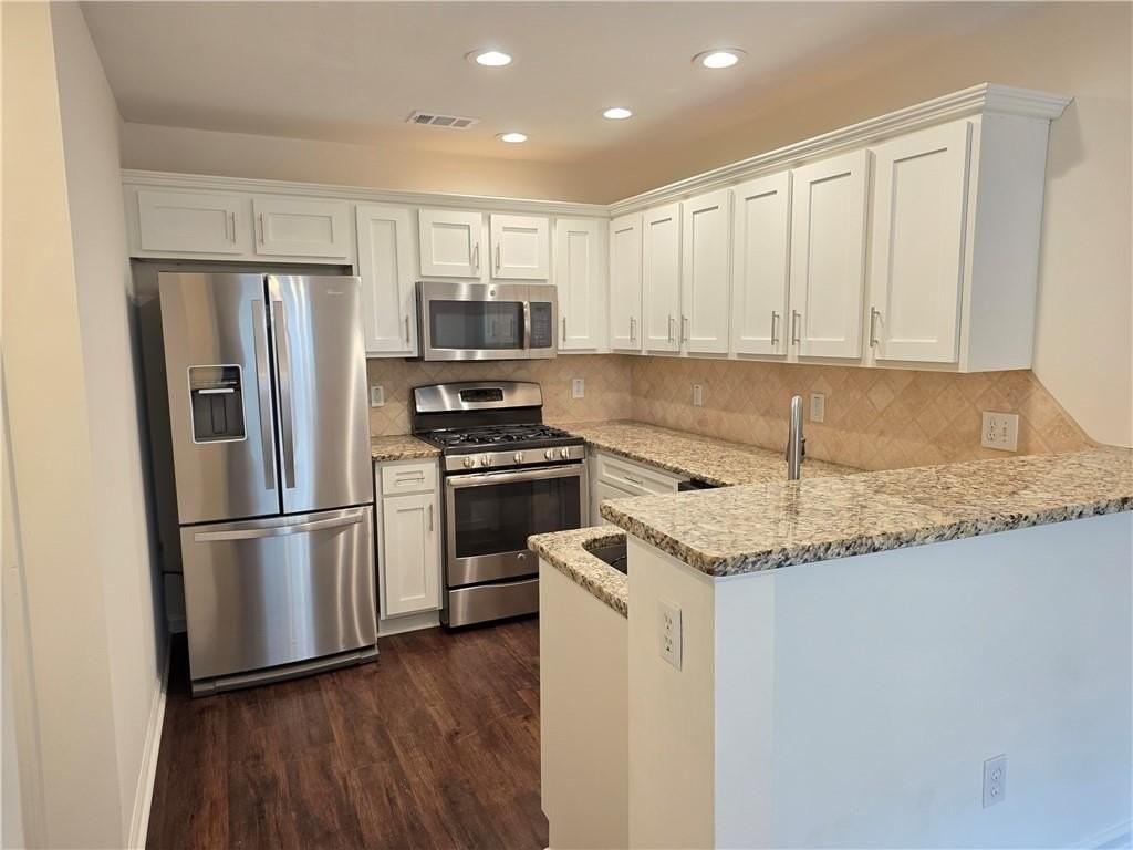 172 Stoneforest Dr - Photo 6 of 23