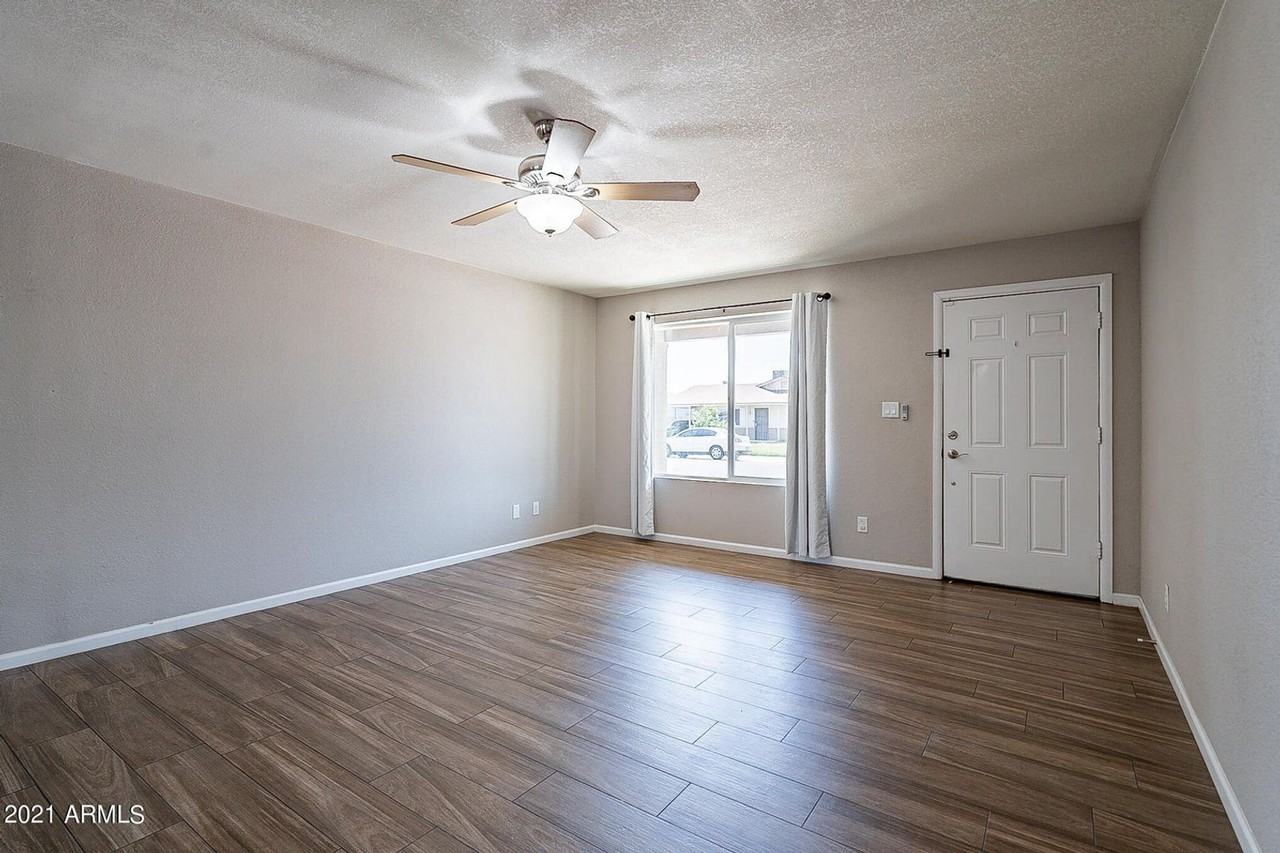 4414 W Altadena Ave - Photo 6 of 15