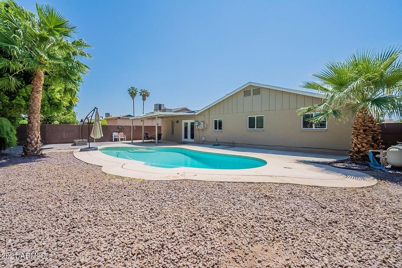 4414 W Altadena Ave - Photo 5 of 21