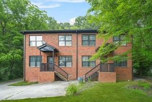 featured image of 545 Elmwood Rd Nw #AB