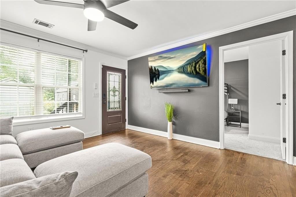545 Elmwood Rd Nw #AB - Photo 3 of 7