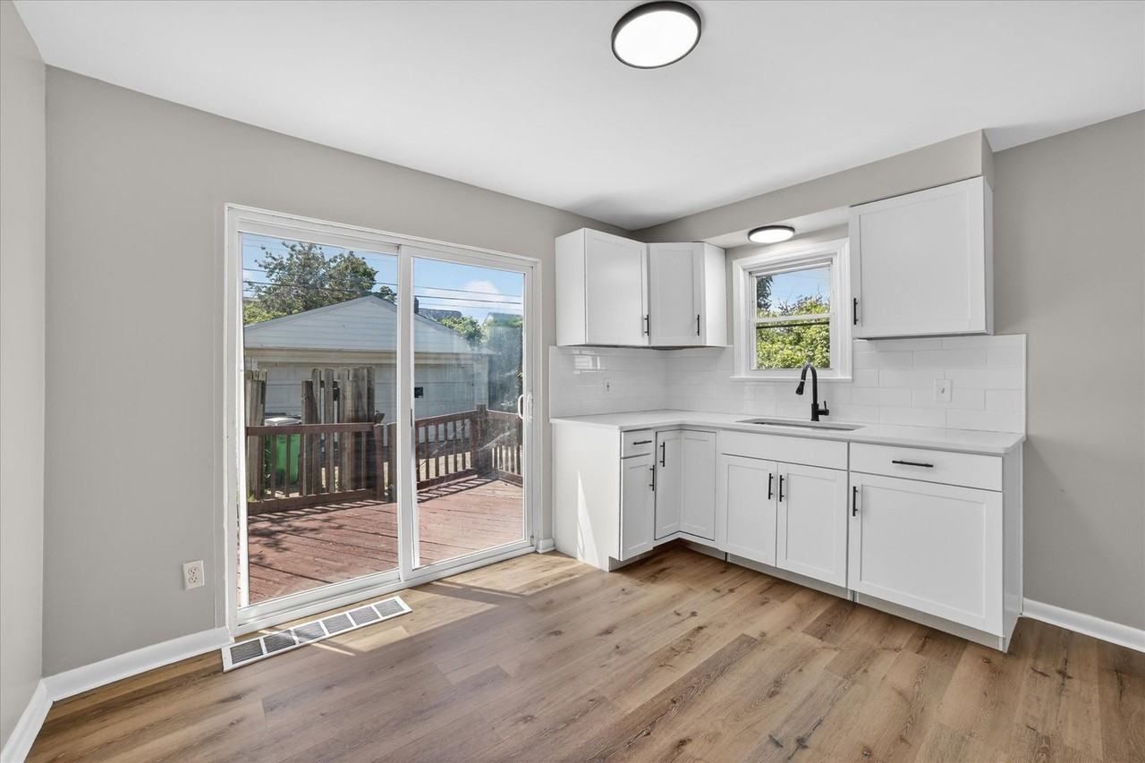 13776 Shady Oak Blvd - Photo 5 of 27