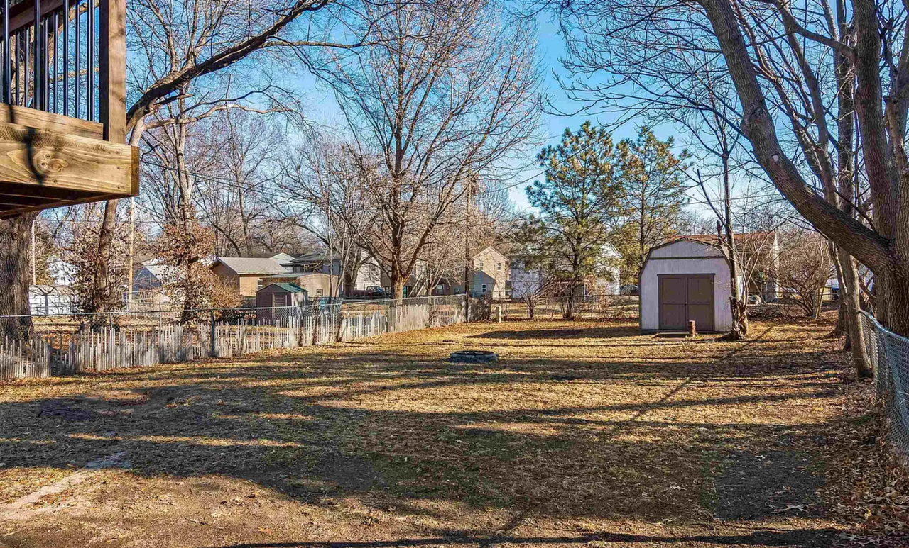 924 Sw Watson Ave - Photo 5 of 24
