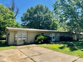 683 25th St Se - Photo 1 of 1