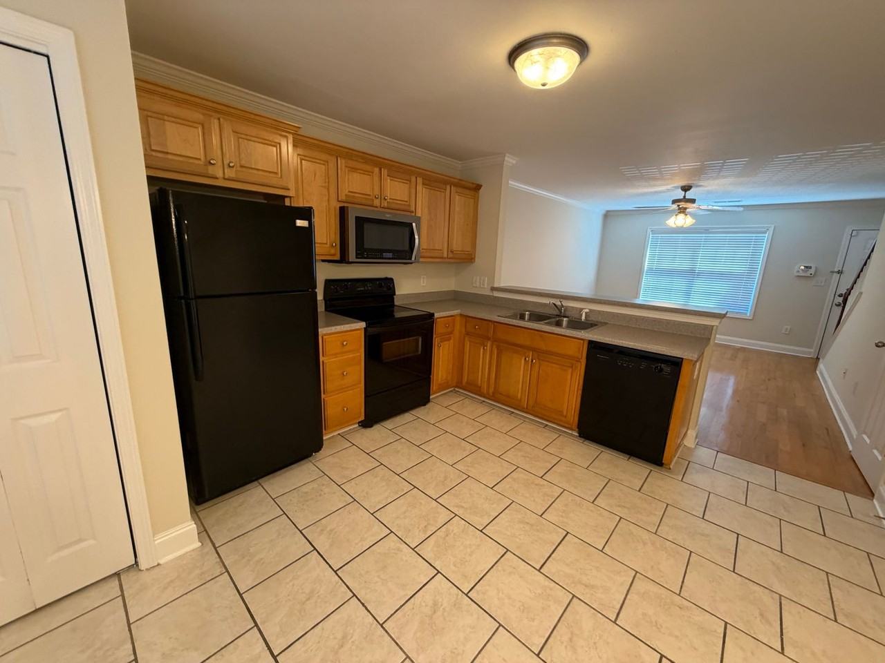 105 Whitehead Rd - Photo 5 of 13