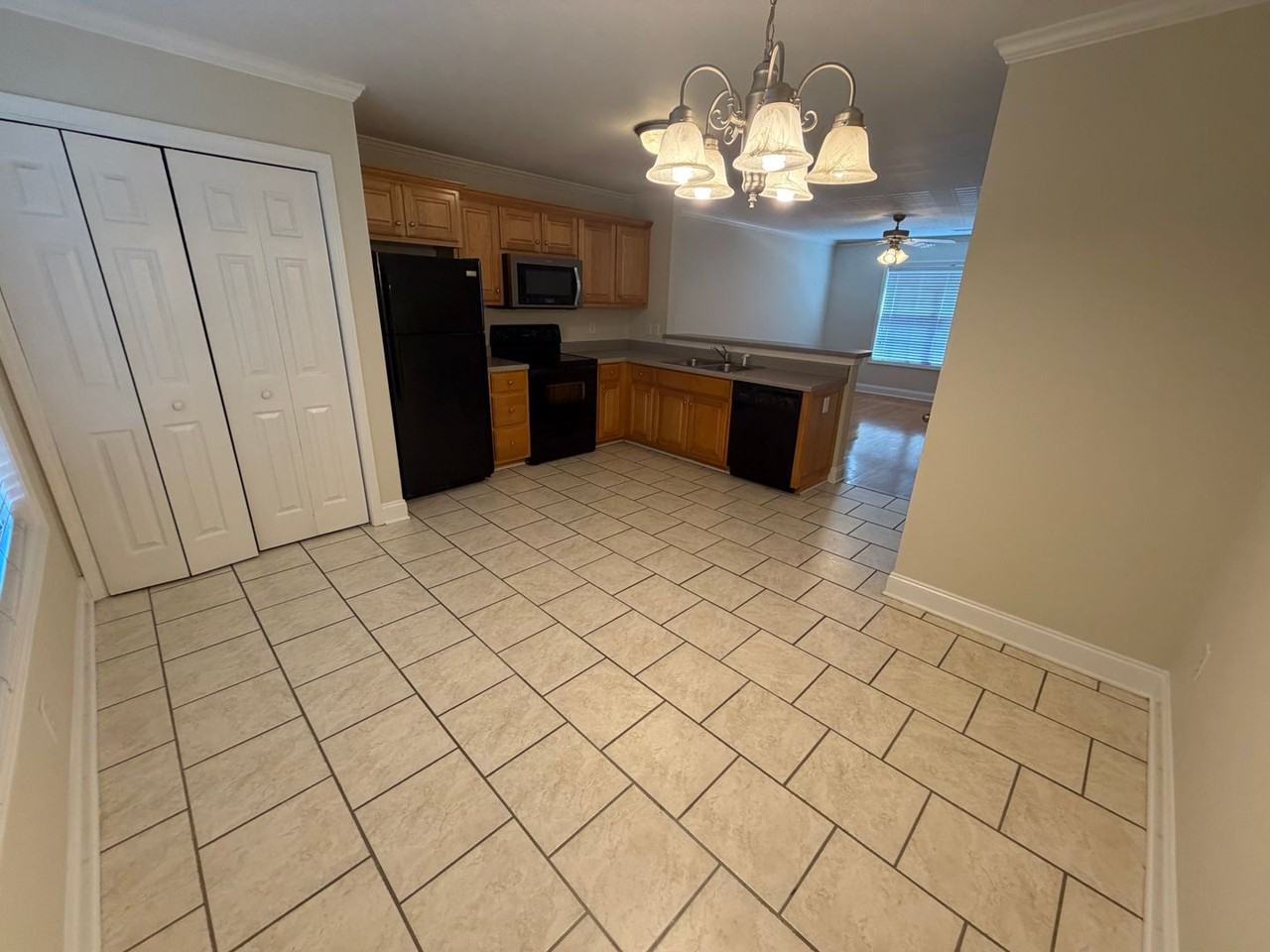 105 Whitehead Rd - Photo 6 of 13