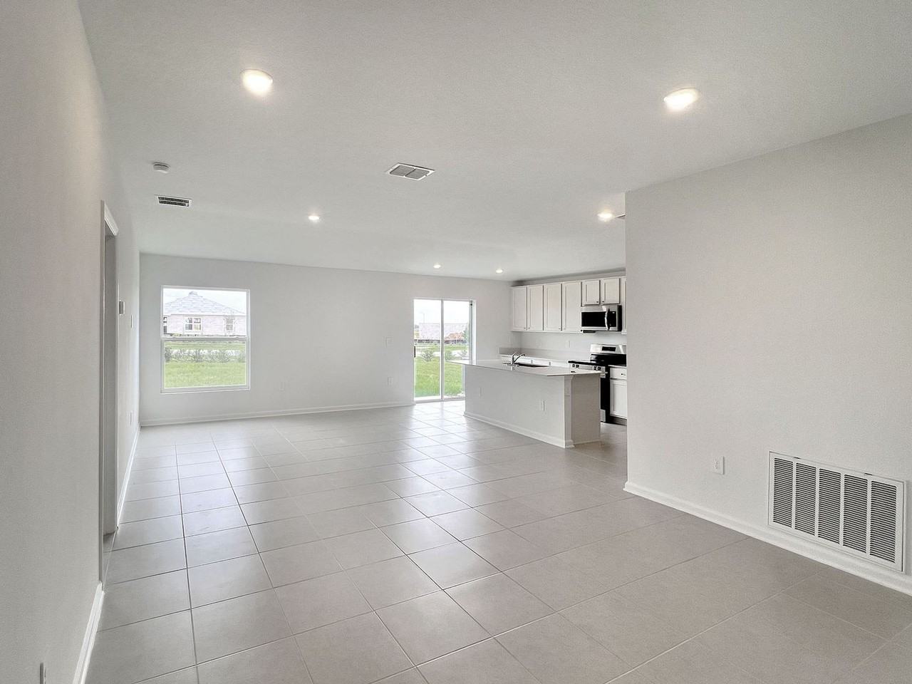 2240 2240 Crown Rock Bluff Drive - Photo 4 of 21