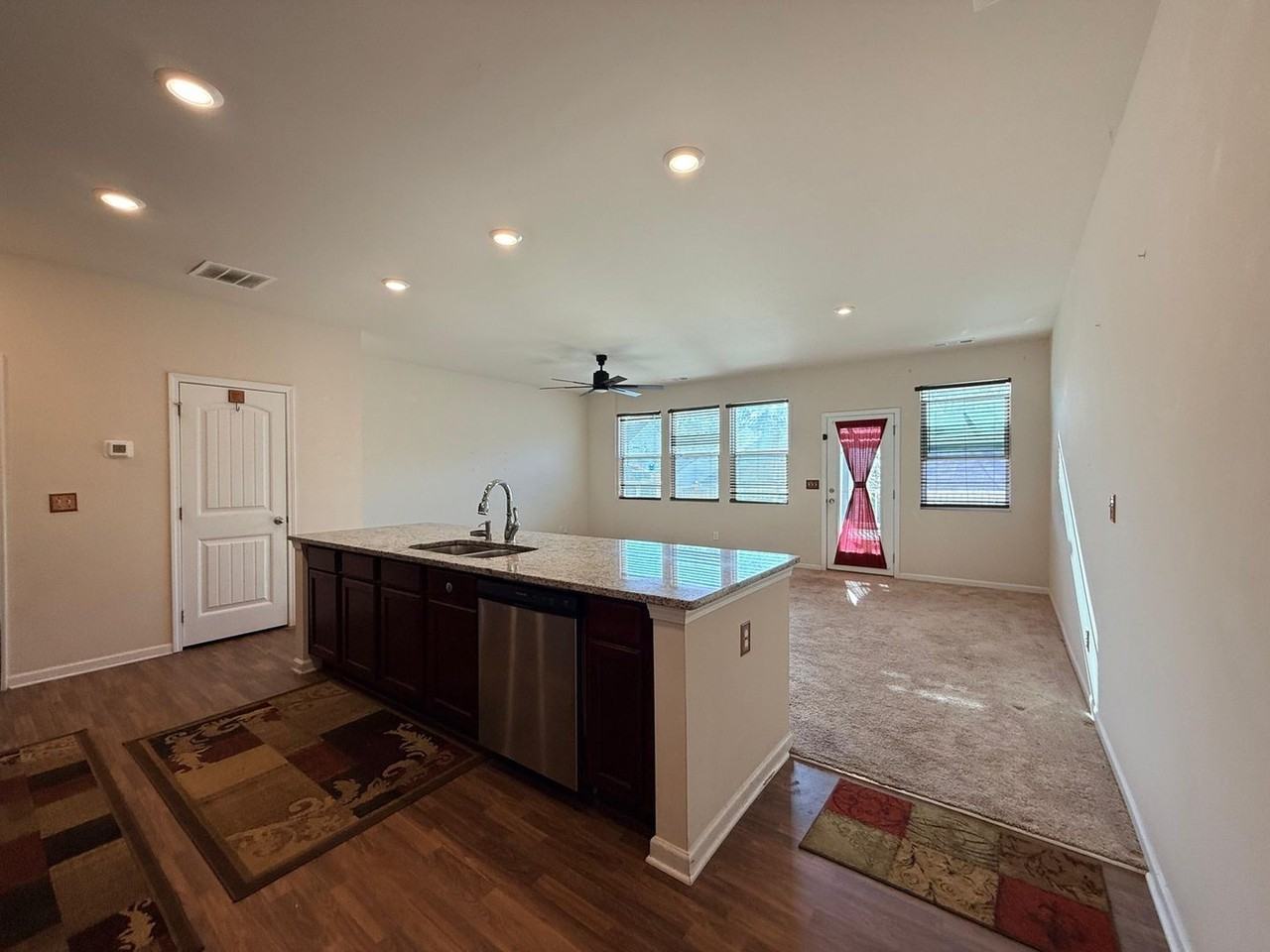 532 Ruths Dr - Photo 4 of 16