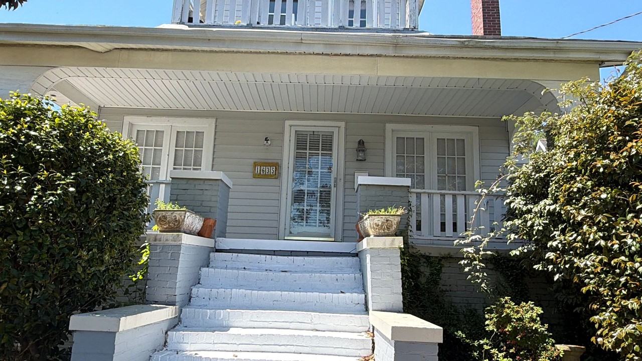 1635 E Ocean View Ave - Photo 2 of 21