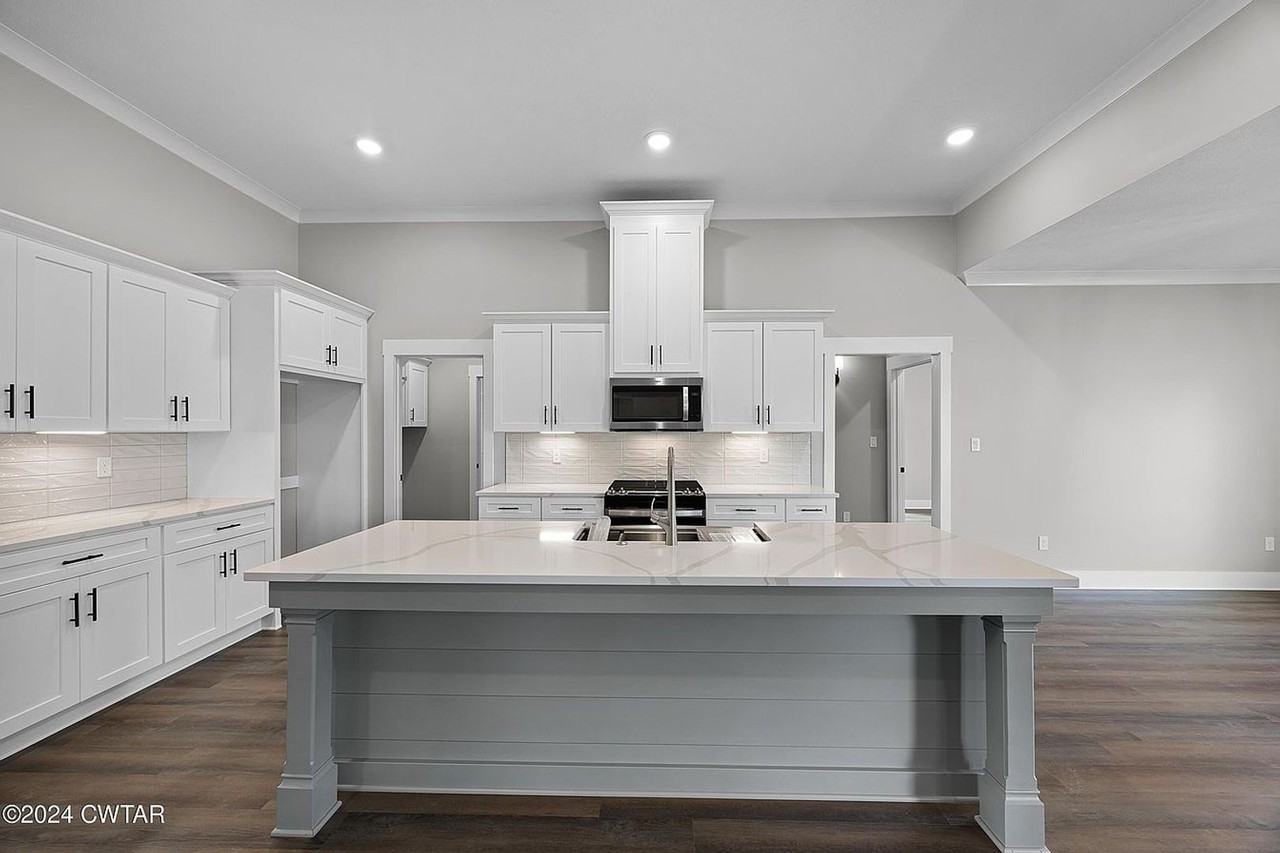 65 Rockford Dr - Photo 5 of 15