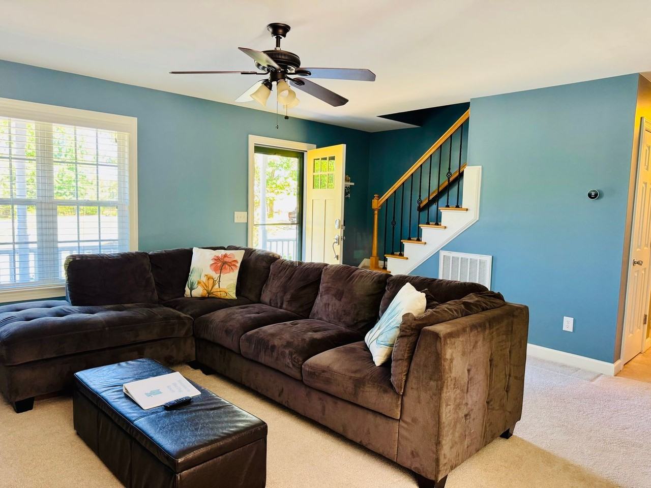 2576 Blue Dog Ct - Photo 4 of 38