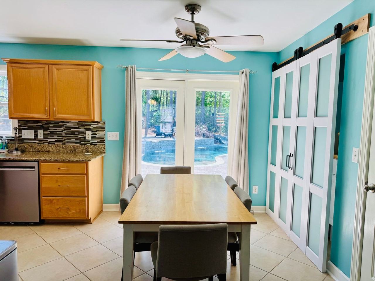 2576 Blue Dog Ct - Photo 5 of 38