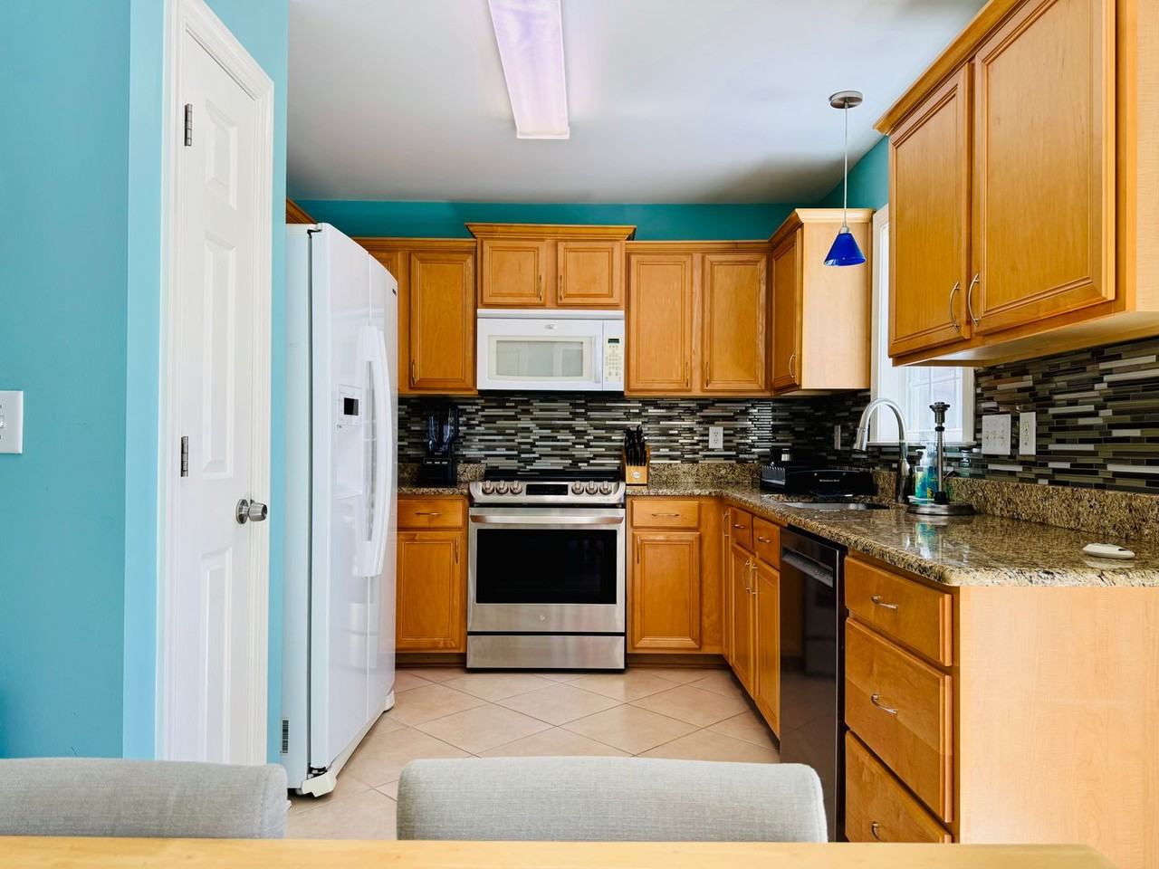 2576 Blue Dog Ct - Photo 6 of 38