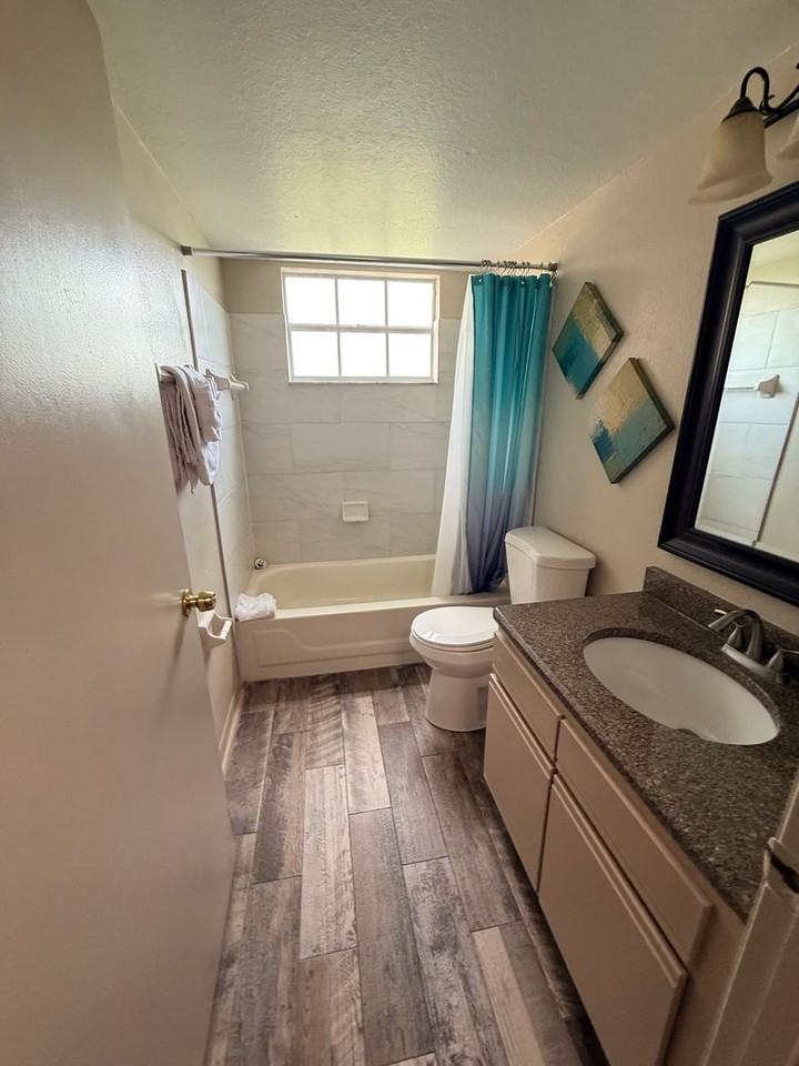 2490 Sweetwater Club Cir - Photo 7 of 18