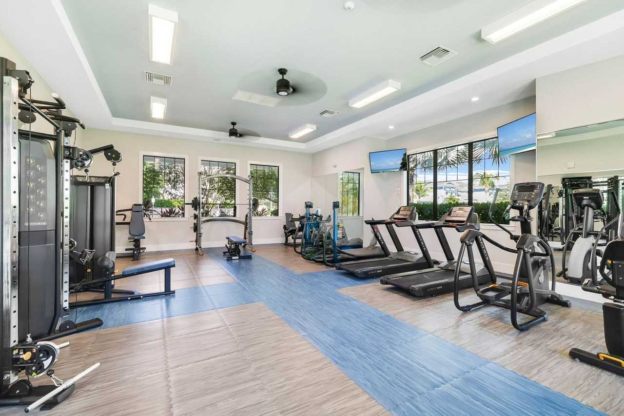 2658 Seychelles Cir - Photo 7 of 9