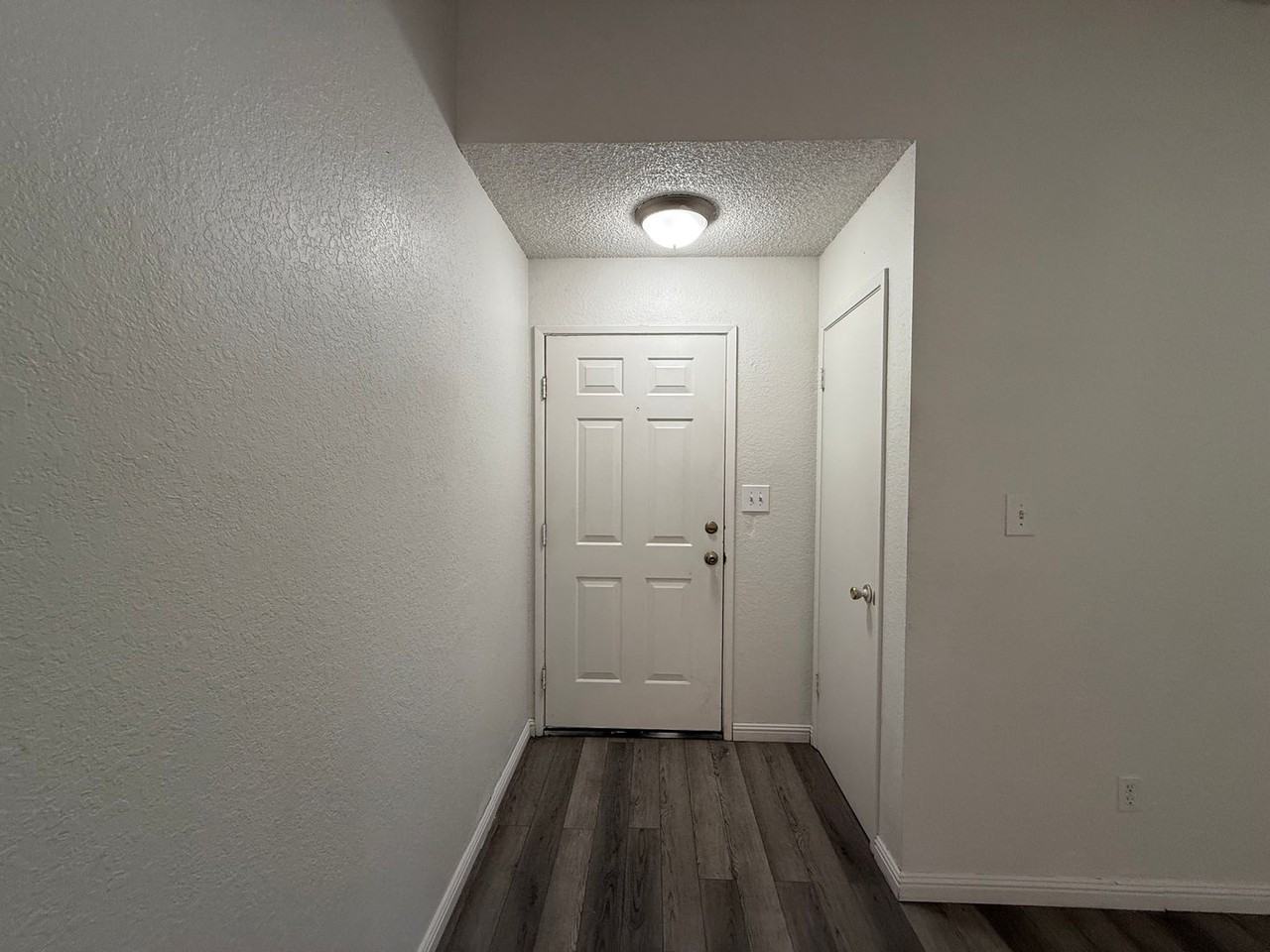808 St Helena Pl - Photo 2 of 27