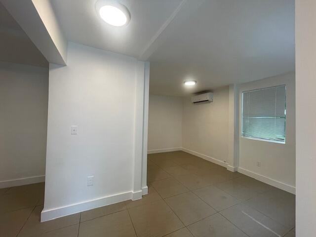 919 2nd St #1 - Photo 5 of 14
