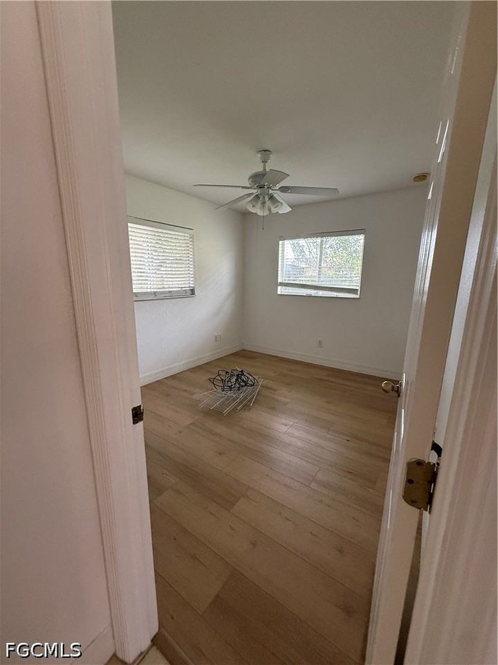 1125 Se 35th St - Photo 6 of 15