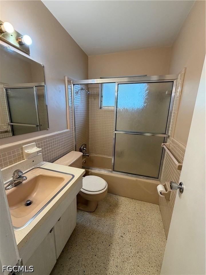 1407 Juddale St E - Photo 2 of 9