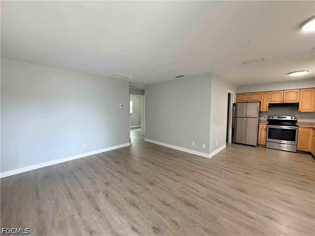 1759 Aquarius Ct - Photo 3 of 16