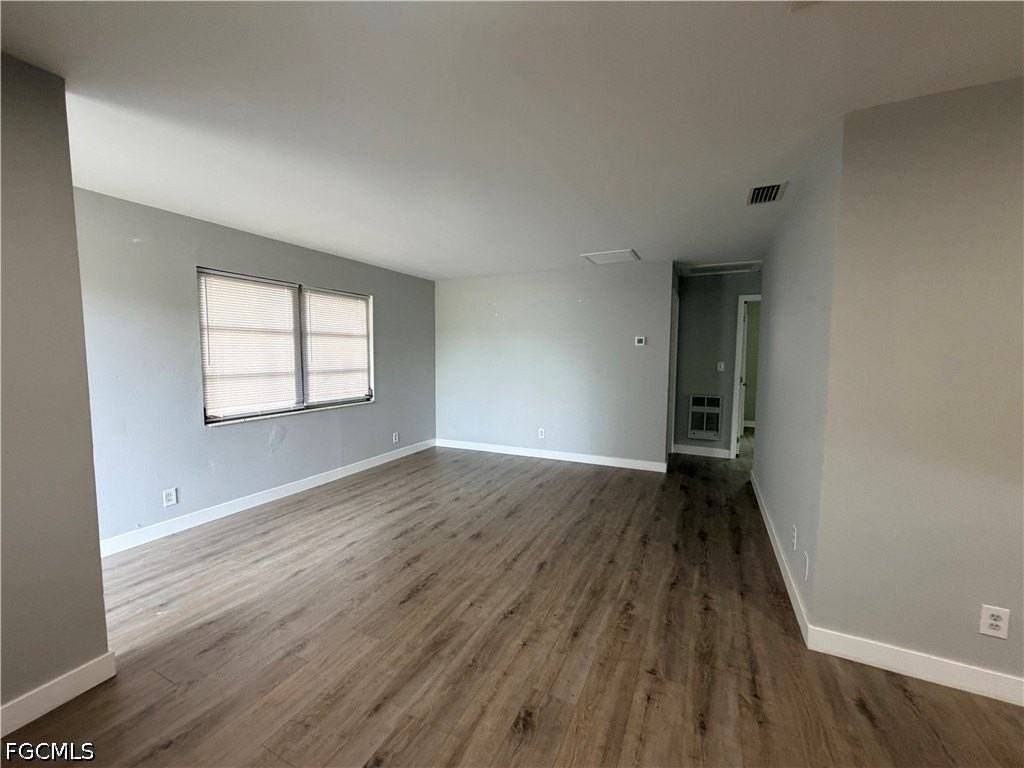 1759 Aquarius Ct - Photo 5 of 16