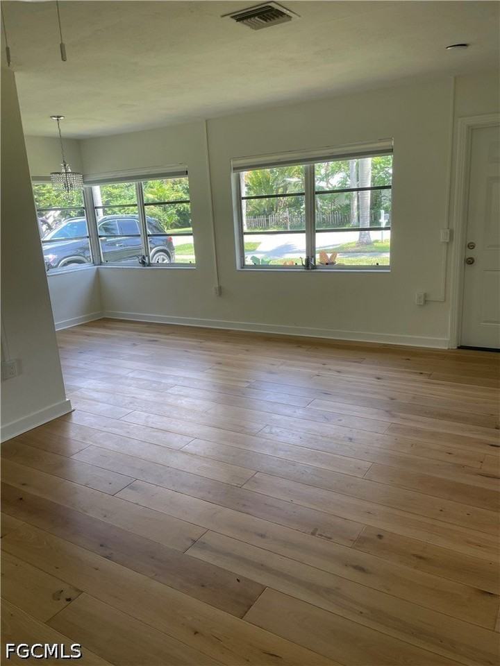 1442 Olmeda Way - Photo 2 of 14