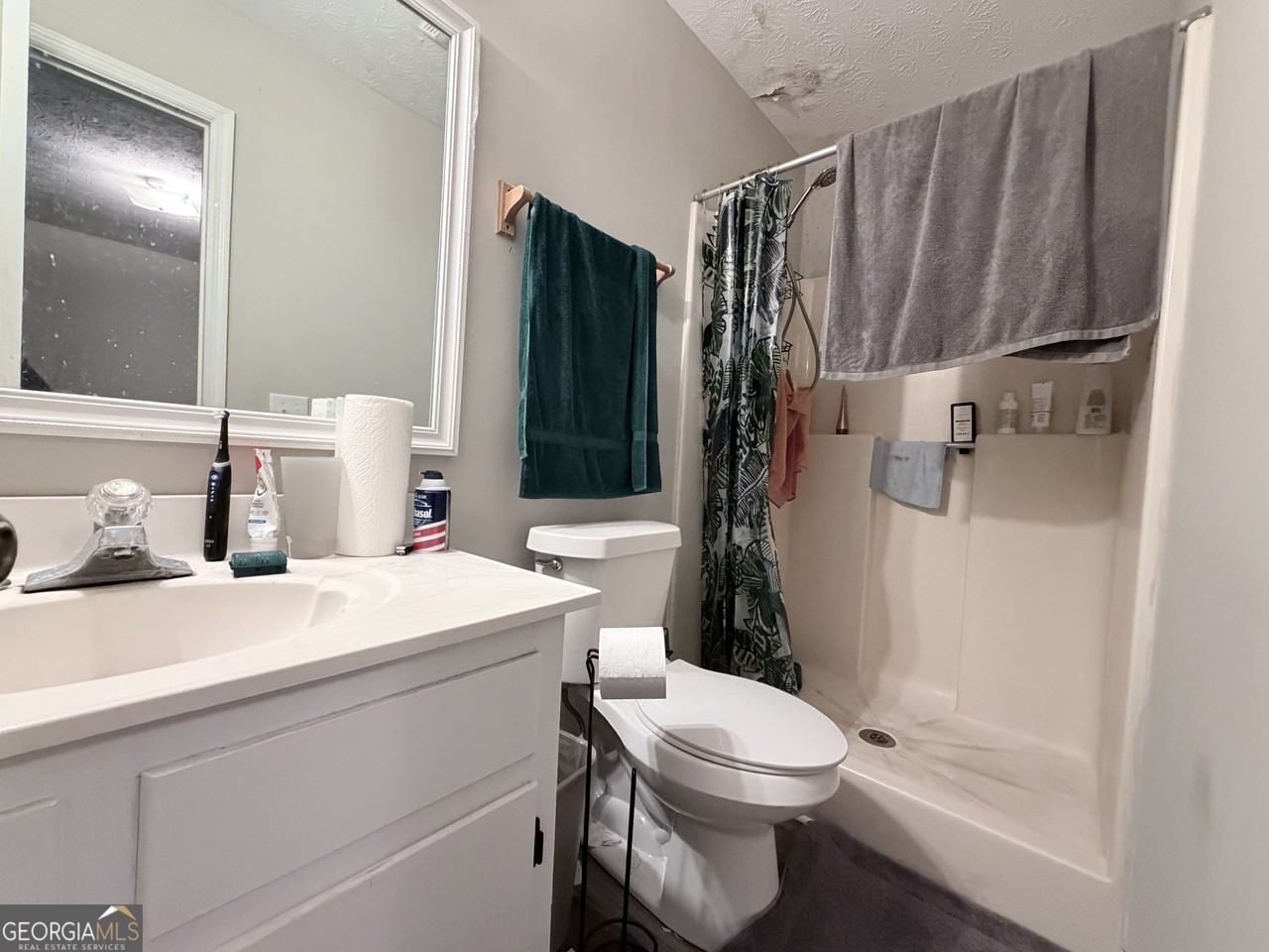 212 E Paces Dr - Photo 5 of 8