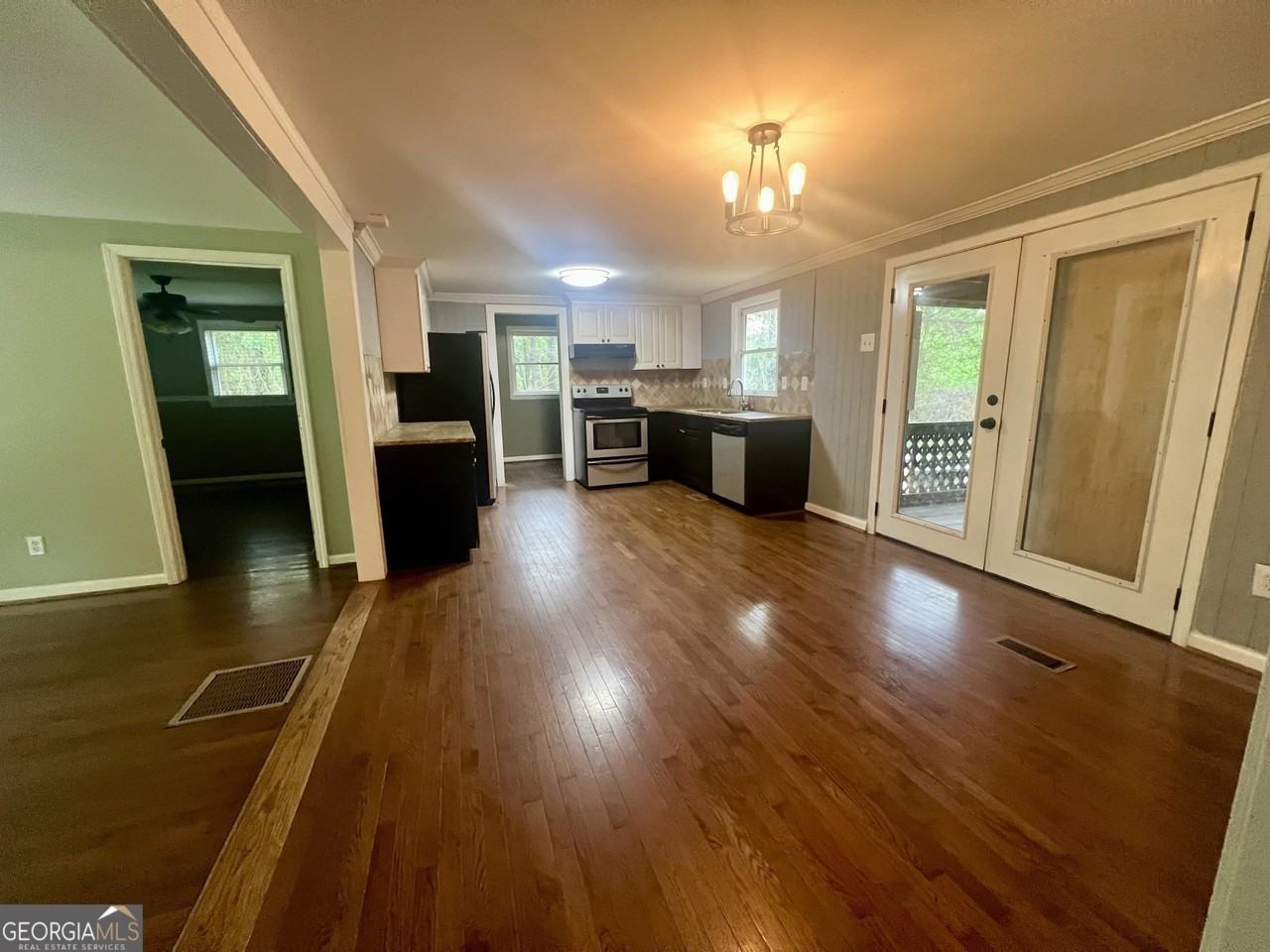 806 Pj E Road - Photo 2 of 9