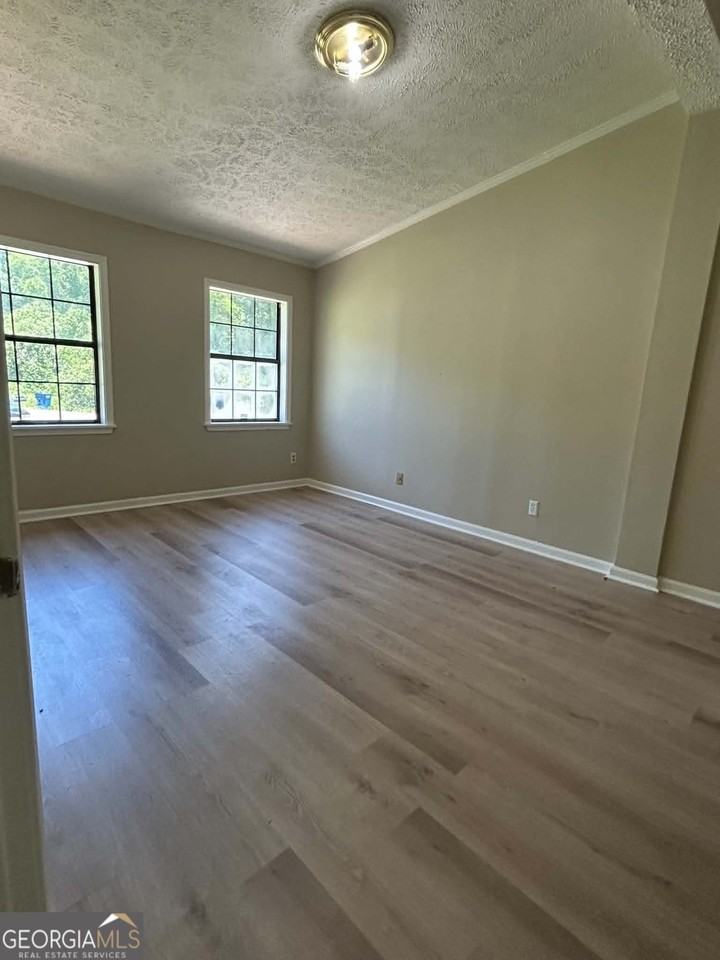 4704 High Oak Dr - Photo 3 of 8