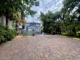 featured image of 919 2nd St #4