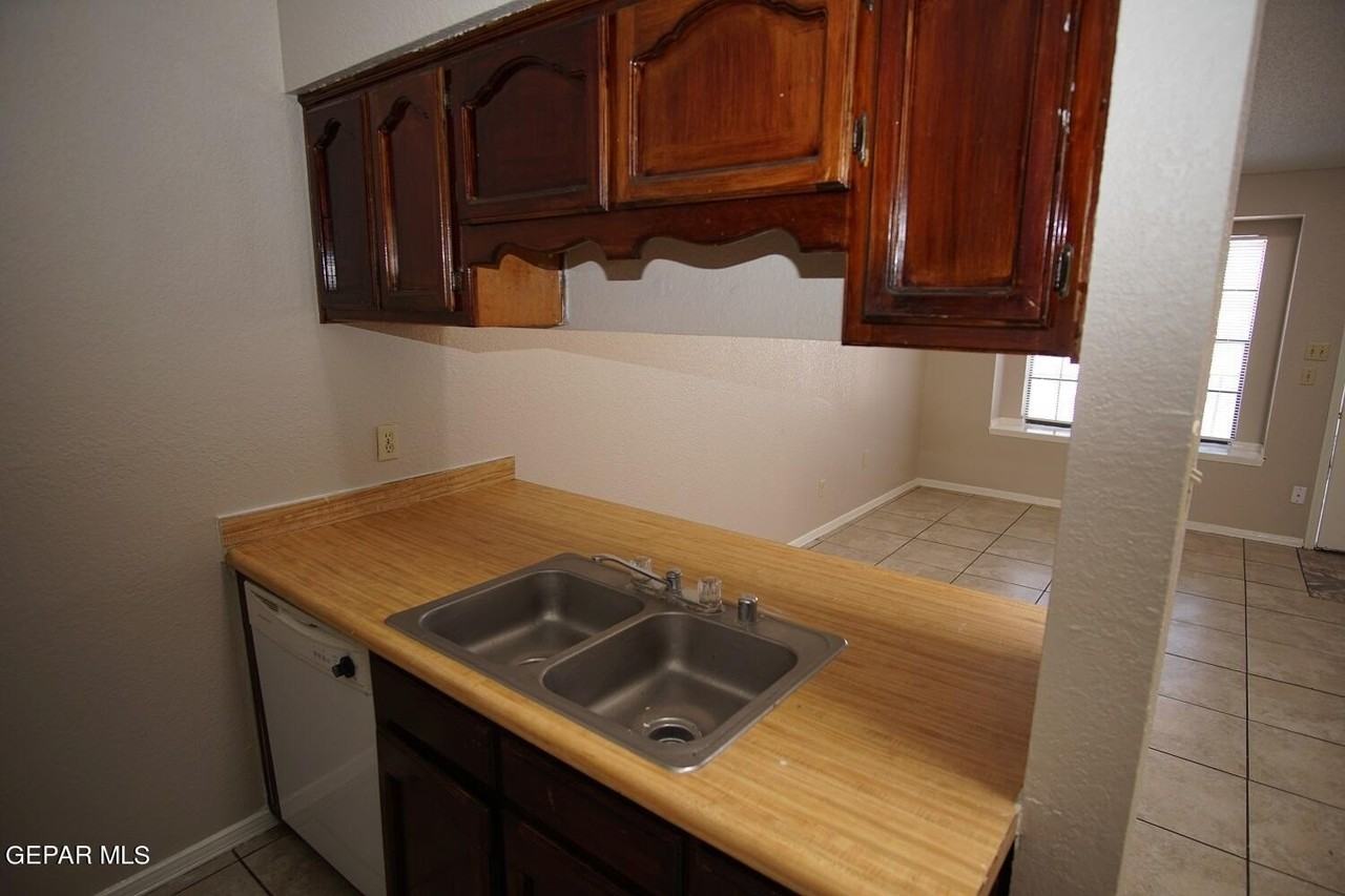 1376 Trudy Elaine Dr #A - Photo 6 of 11