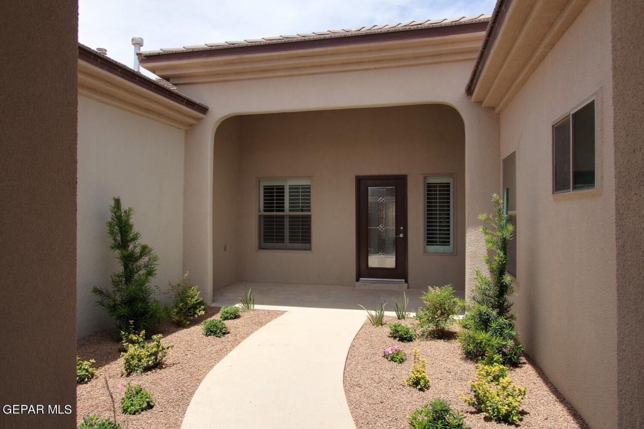536 Via De Los Arboles - Photo 5 of 23