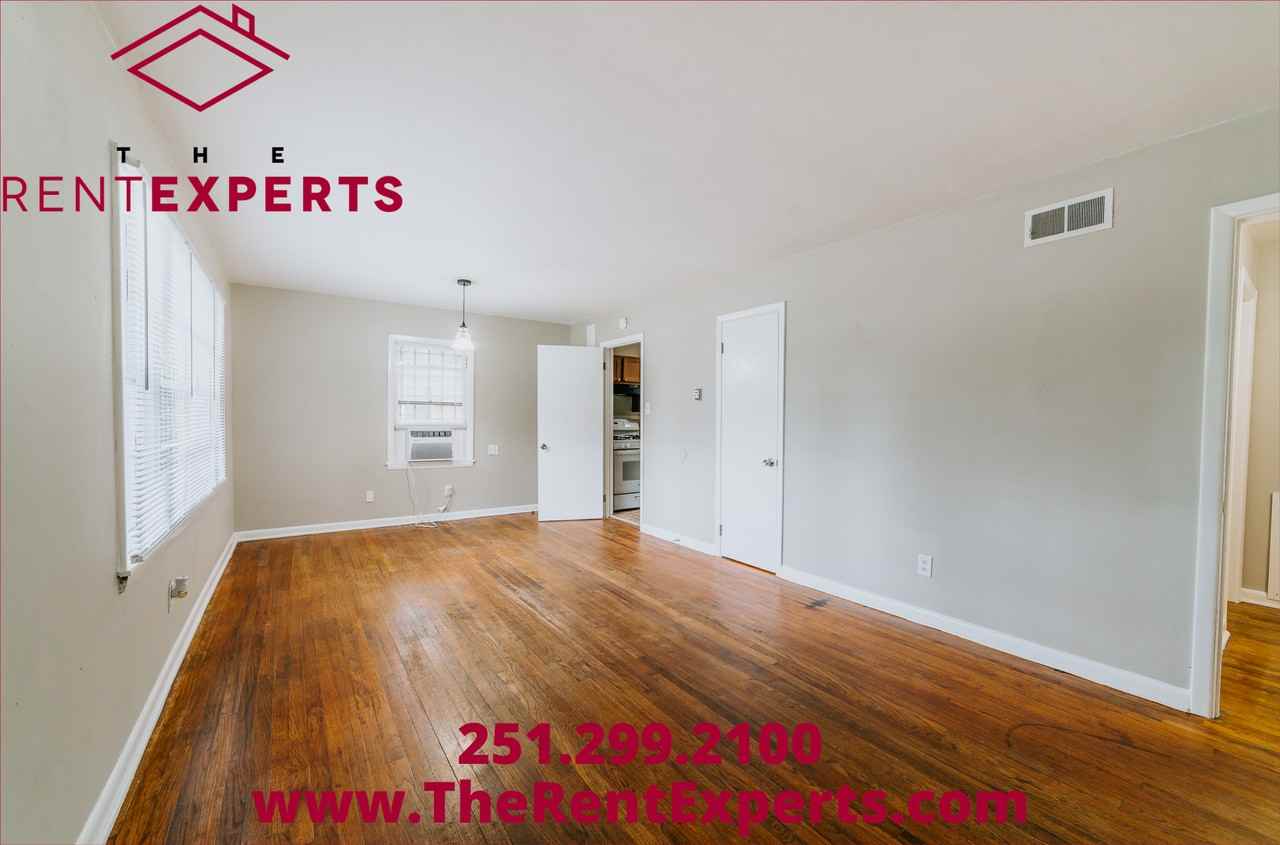 470 Summerville St #1 - Photo 4 of 24