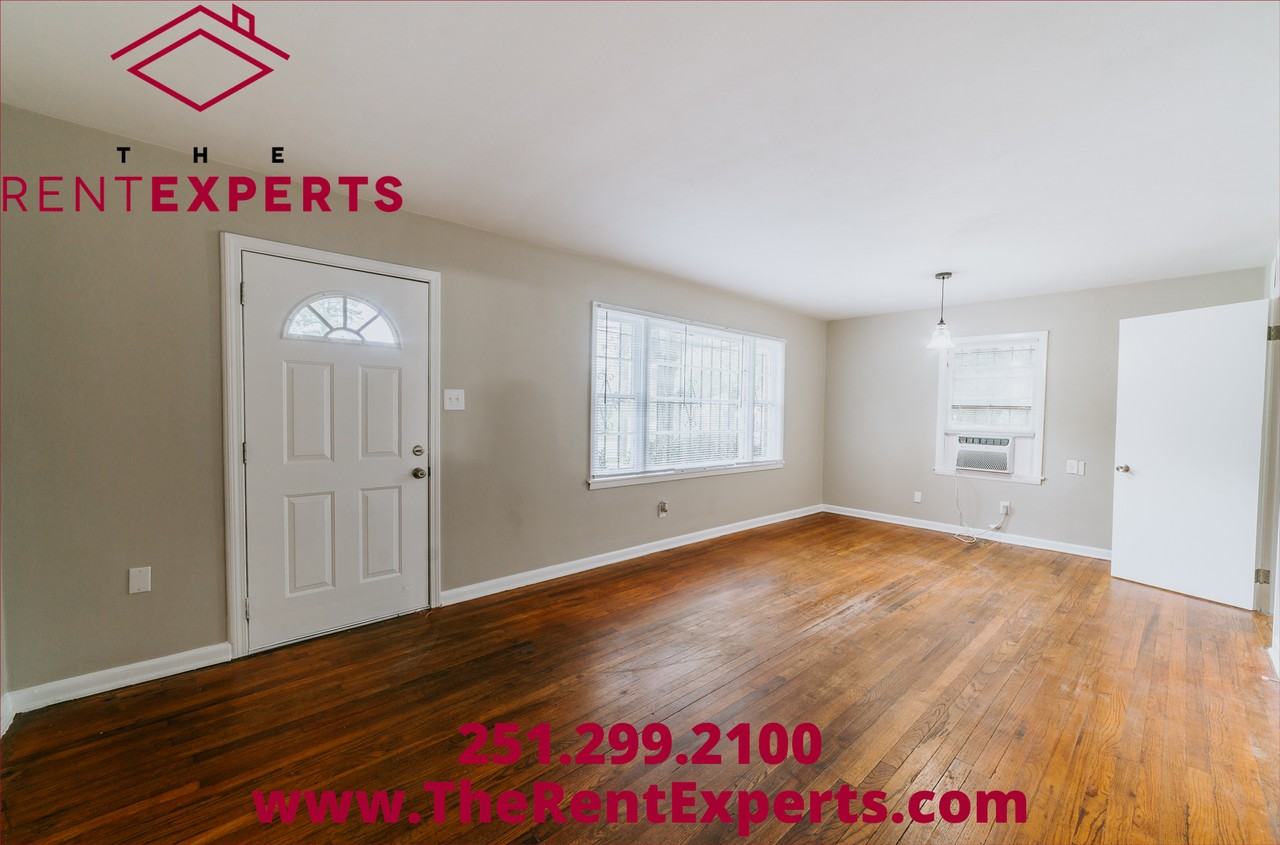 470 Summerville St #1 - Photo 5 of 24
