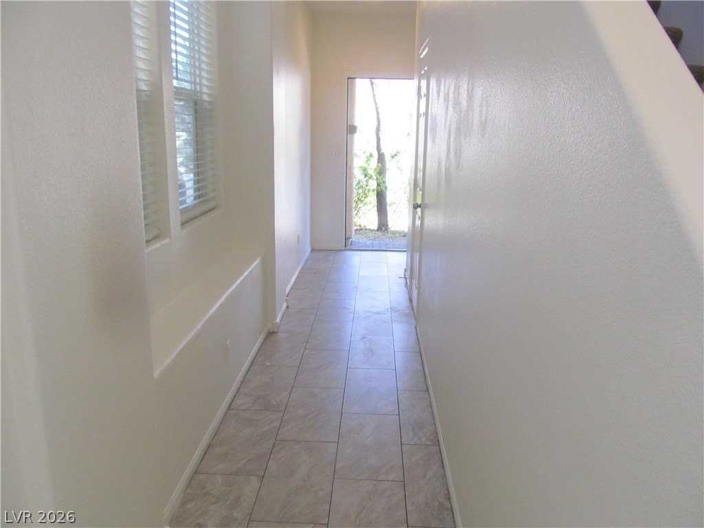7471 Nicklin St - Photo 2 of 26