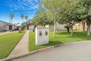 featured image of 200 E Upas Ave