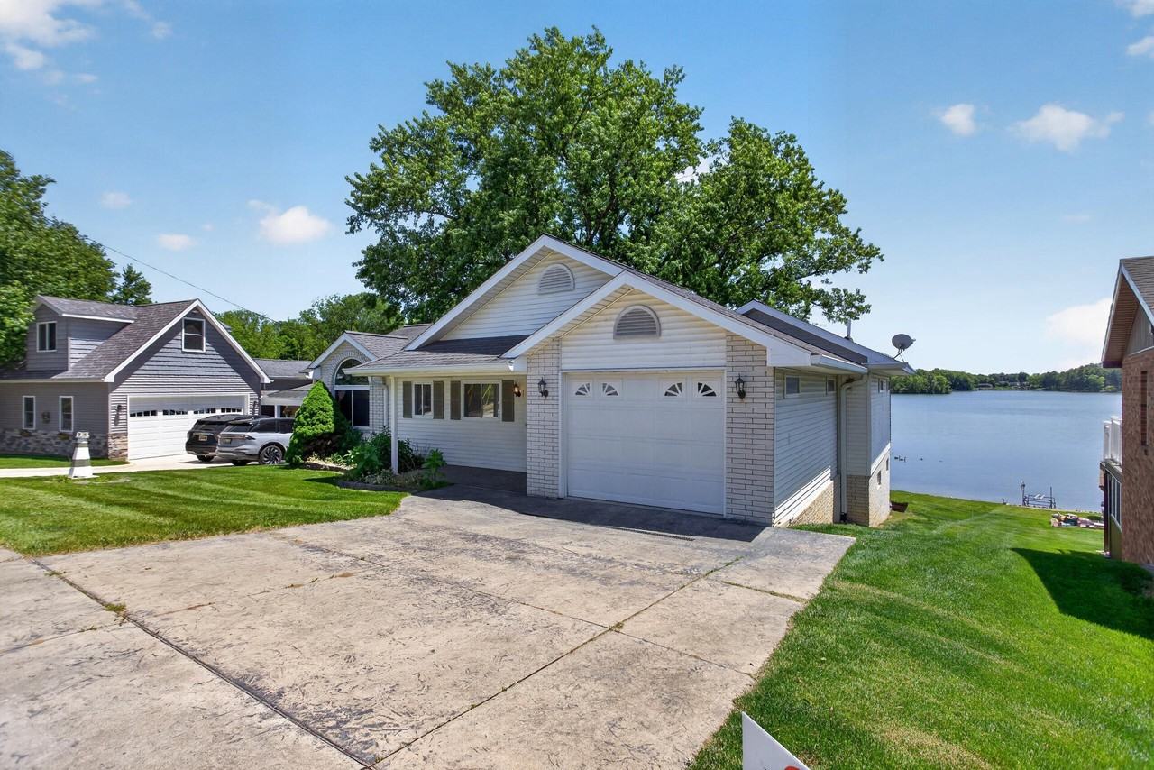 11939 Greenbriar Dr - Photo 4 of 50