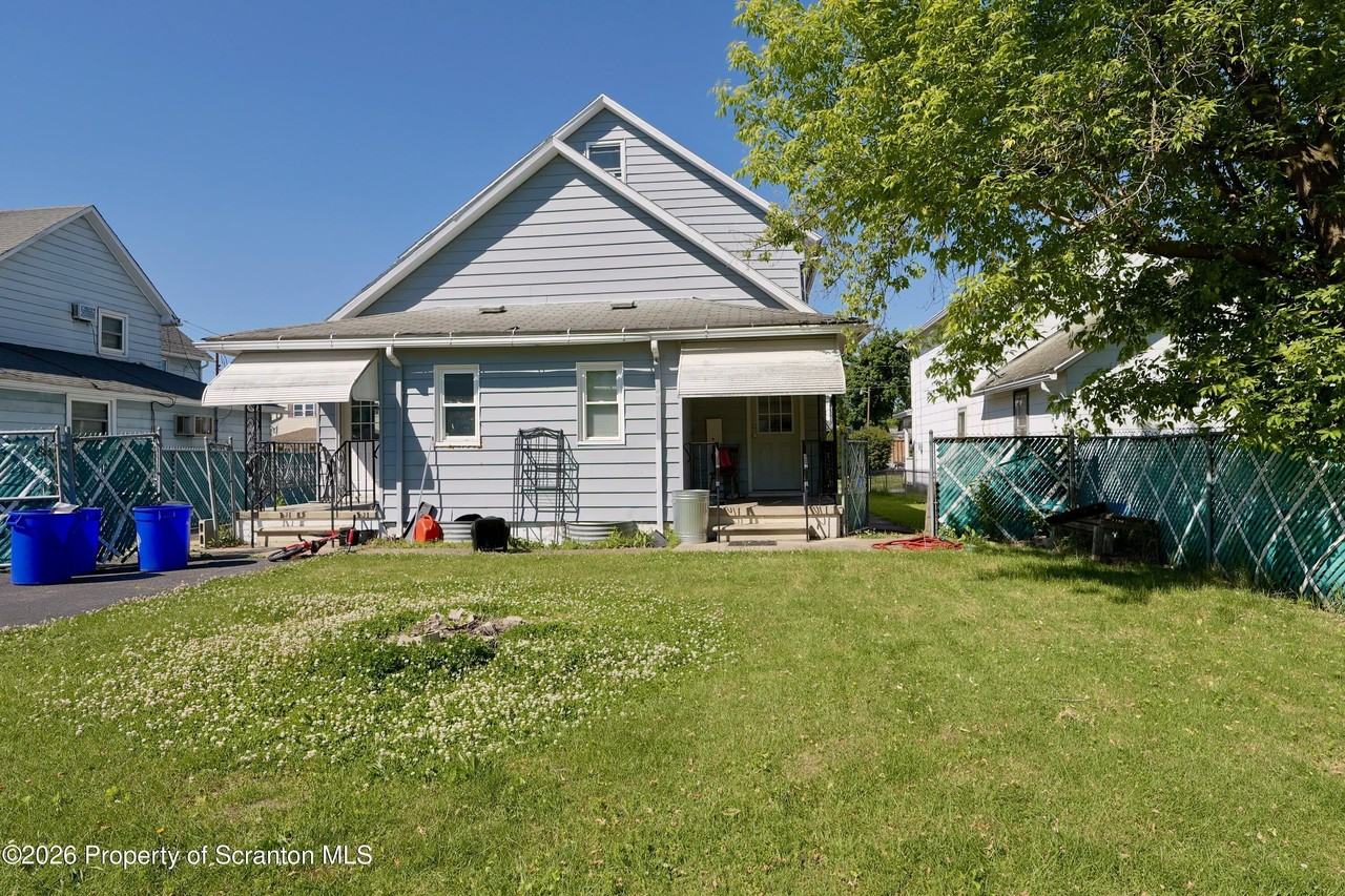 230 Swetland St - Photo 2 of 14