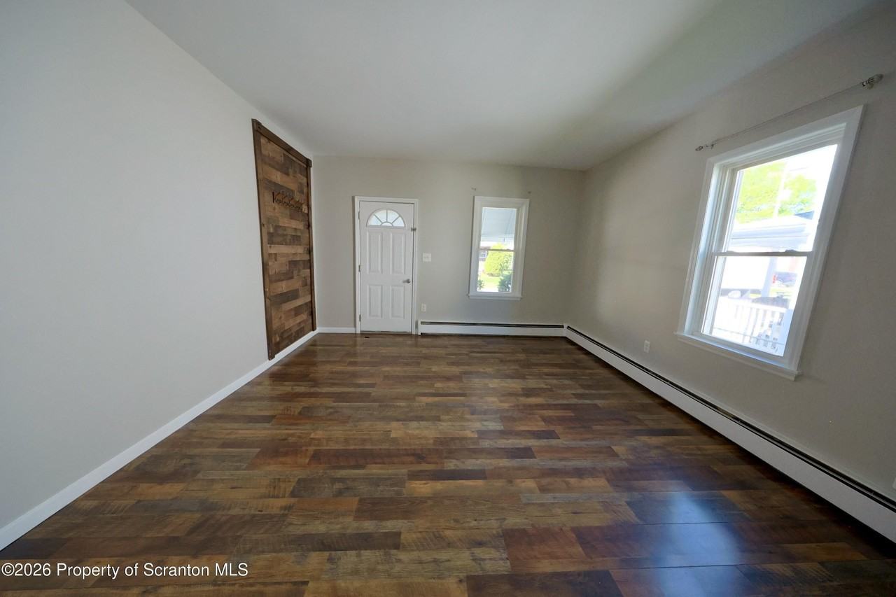 230 Swetland St - Photo 3 of 14