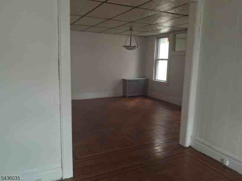 19 Bayview Ave #2 - Photo 6 of 20