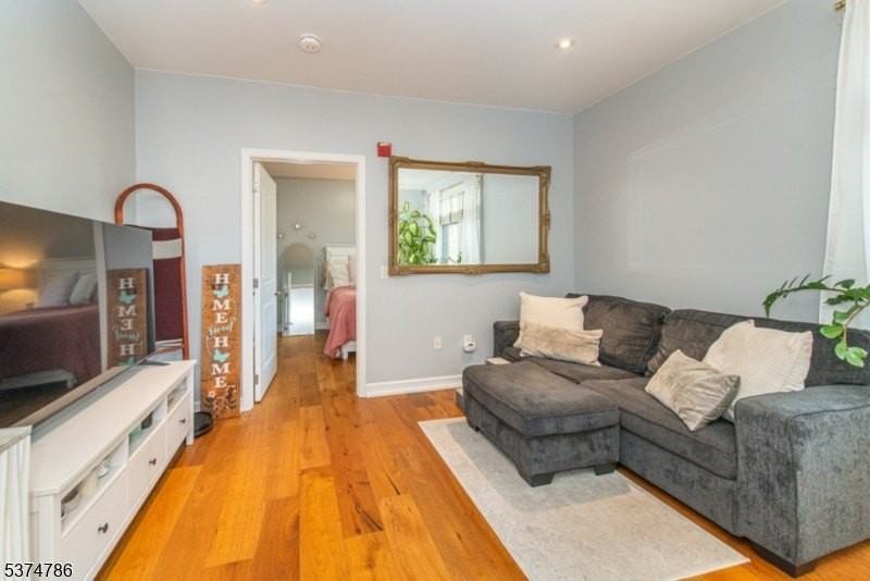 276 Chestnut St #1G - Photo 3 of 21