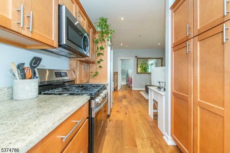 276 Chestnut St #1G - Photo 7 of 21
