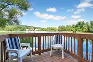 featured image of 16 Lagoon Way