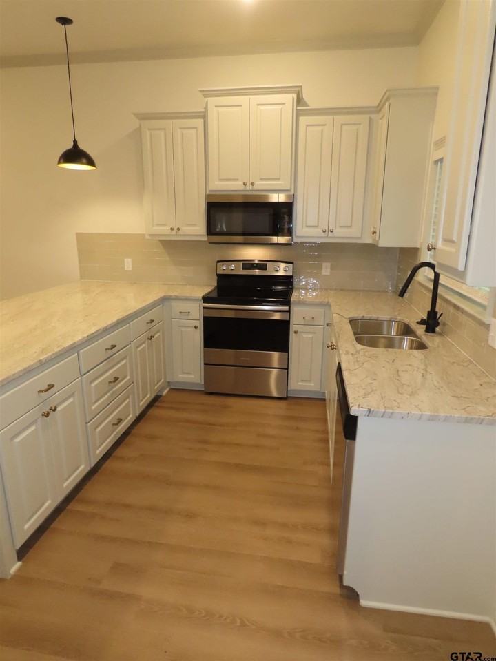 1692 Alamo Xing - Photo 7 of 22