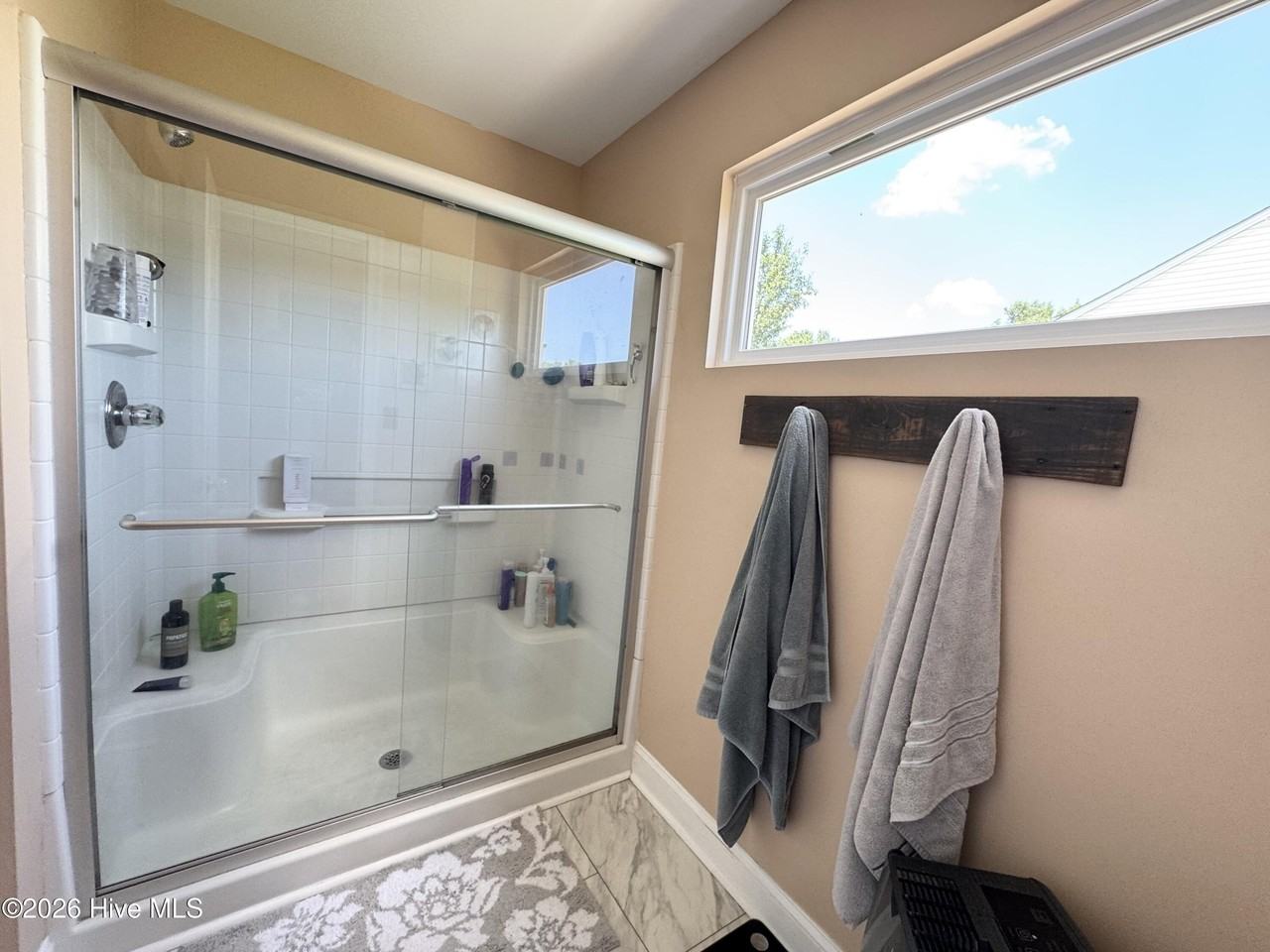 197 Green View Rd - Photo 7 of 12
