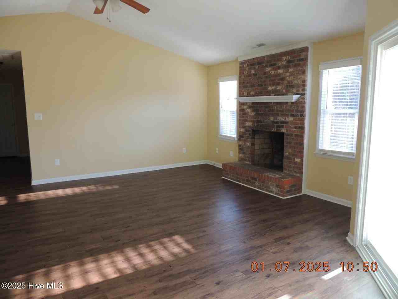 2439 Saddleridge Dr - Photo 6 of 14